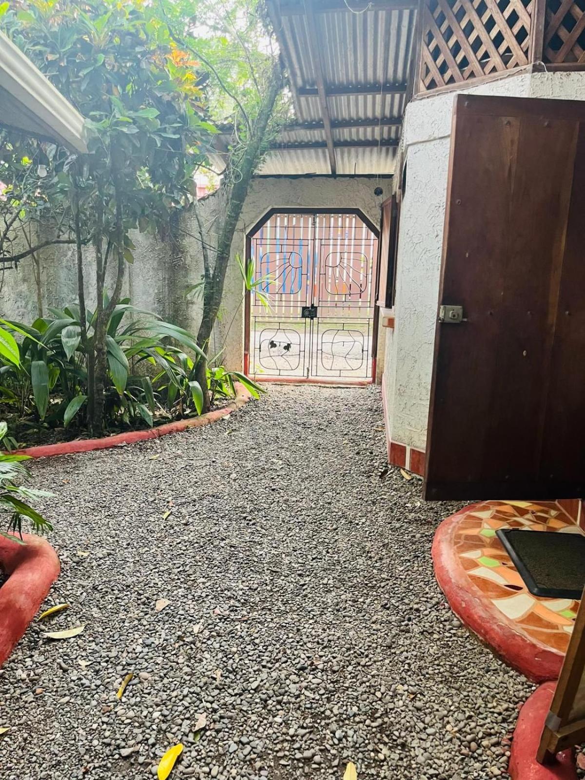 La Casa De Rolando Puerto Viejo de Talamanca Exterior foto