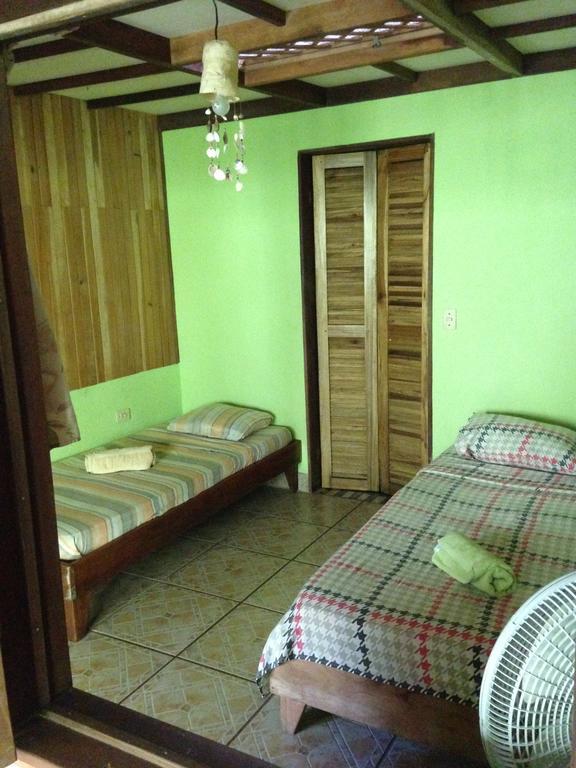 La Casa De Rolando Puerto Viejo de Talamanca Exterior foto